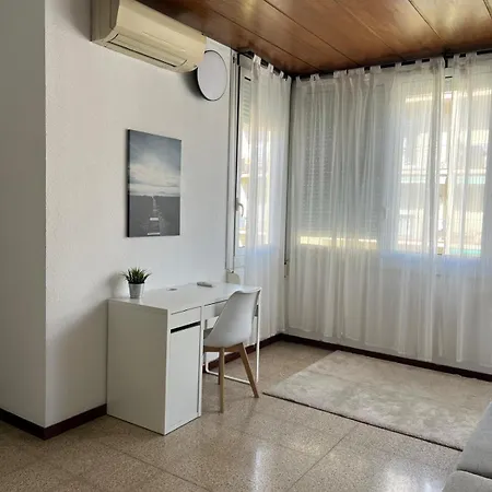 Privada En Piso Compartido Lepanto Hostel