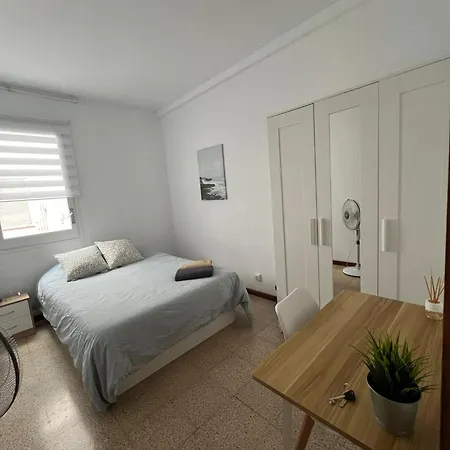 Privada En Piso Compartido Lepanto Barcelona